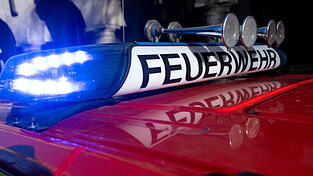 Schnell hatte die Feuerwehr den Kellerbrand unter Kontrolle. (Symbolfoto)