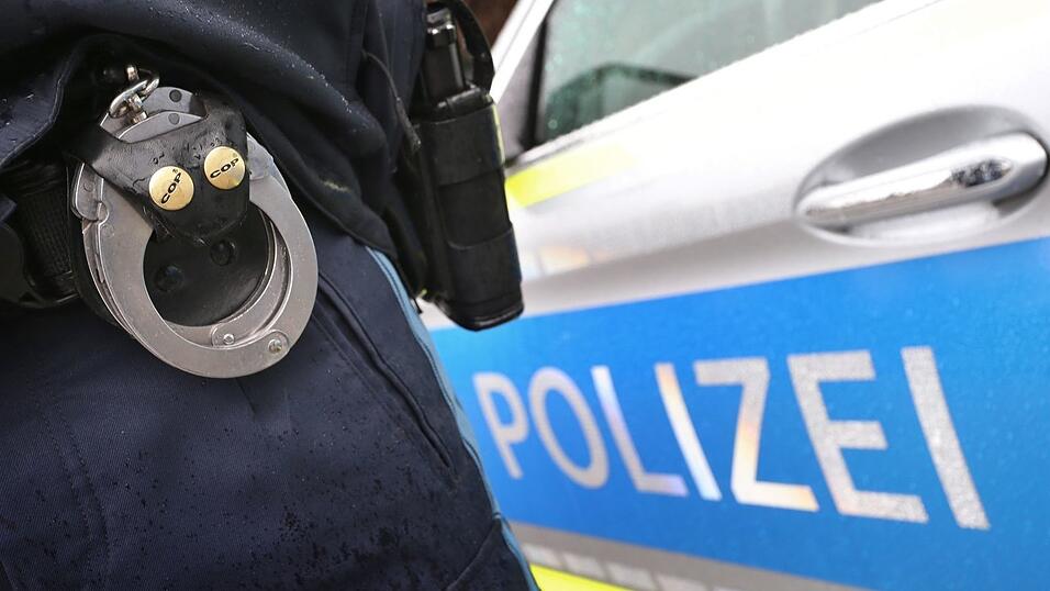 Die beiden Zeugen hielten den Dieb fest, bis die Polizei eintraf. (Symbolbild)