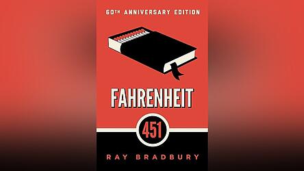 Fahrenheit 451 von Ray Bradbury. Fahrenheit 451 von Ray Bradbury.