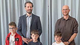 Von links: Maxim Haaf, Karl Lehmann und Philipp Bilecki erhielten von Tobias Haunsperger (links) und Ferdinand Weilhammer ihre Junior-Urkunden.