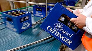Die Brauerei Oettinger aus Schwaben ist schon wieder auf der Suche nach einem neuen Chef. (Archivbild) Die Brauerei Oettinger aus Schwaben ist schon wieder auf der Suche nach einem neuen Chef. (Archivbild)