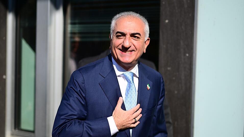 Schah-Sohn Reza Pahlavi besucht Berlin. Schah-Sohn Reza Pahlavi besucht Berlin.