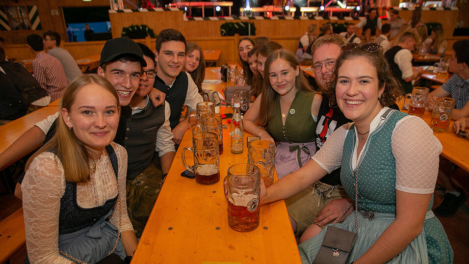 Die Partybilder von Montag, 22. August 2022, aus dem Festzelt Weckmann. 