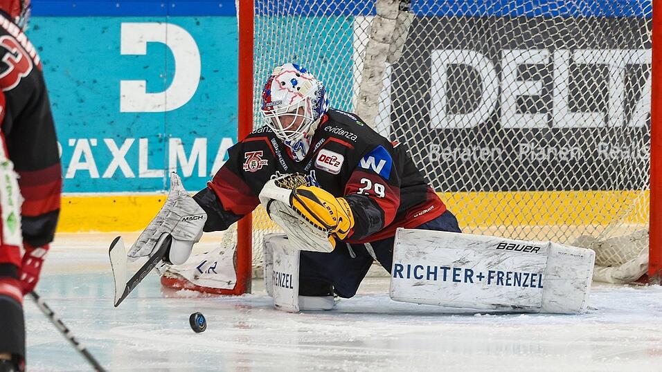 Der 19-jährige U20-Nationaltorhüter unterzeichnet in Landshut einen Zweijahresvertrag bis zum Sommer 2026. Der 19-jährige U20-Nationaltorhüter unterzeichnet in Landshut einen Zweijahresvertrag bis zum Sommer 2026.