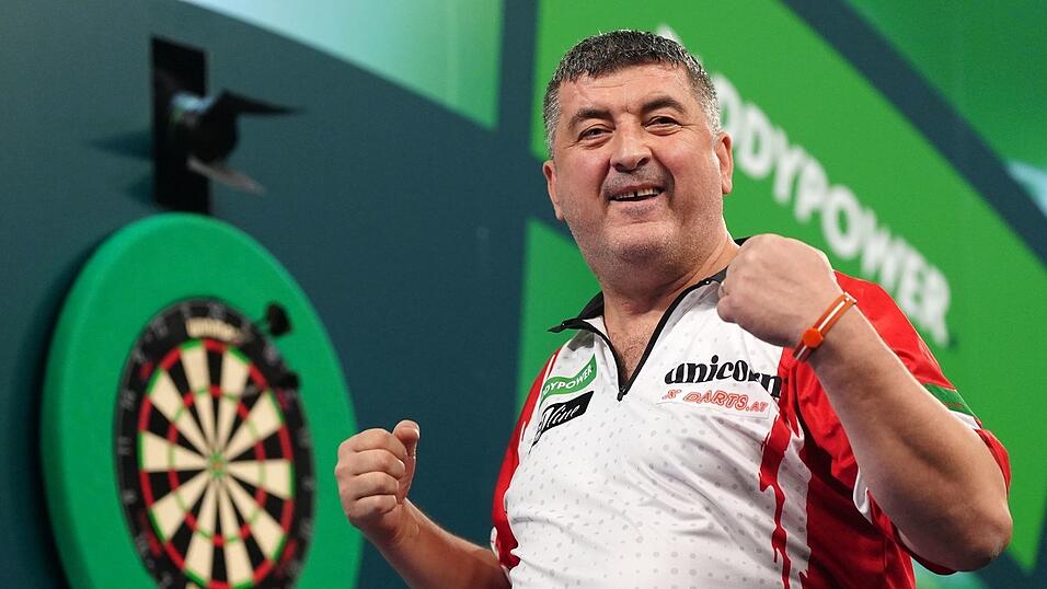 Mensur Suljovic k&uuml;ndigt gegen Topfavorit Littler volle Offensive an. (Archivbild)