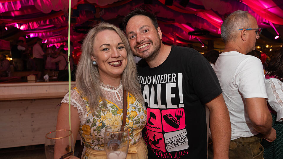 Die Partybilder vom Donnerstag, 17. August 2023, aus dem Festzelt Reisinger. Die Partybilder vom Donnerstag, 17. August 2023, aus dem Festzelt Reisinger.