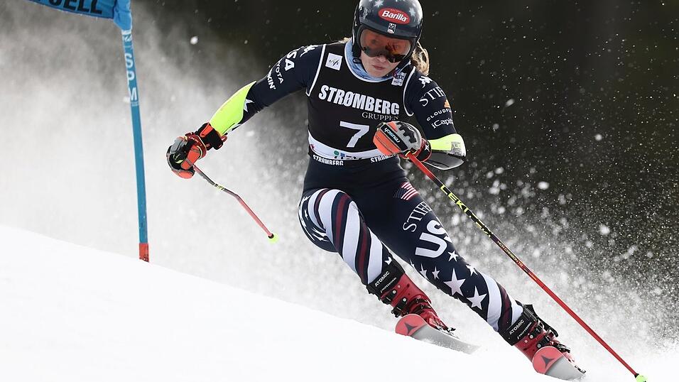 US-Skistar Mikaela Shiffrin holt den Sieg im Gesamtweltcup.