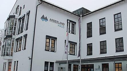 Der Leiter der VHS wurde widerruflich freigestellt