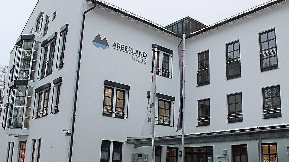 Der Leiter der VHS wurde widerruflich freigestellt