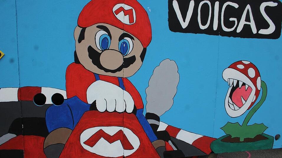 Viele Faschings-Fans haben sich am Samstag den Umzug in Langenbach angesehen. Viele Faschings-Fans haben sich am Samstag den Umzug in Langenbach angesehen.