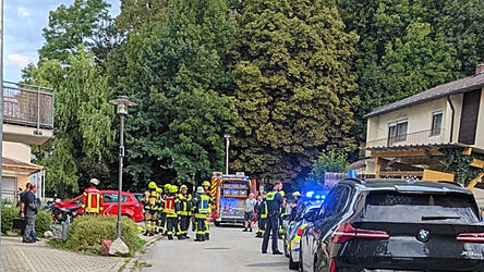 Feuerwehr, Polizei und Rettungskr&auml;fte sind am Mittwochmorgen zu einem Altenheim in Metten ausger&uuml;ckt.&nbsp;