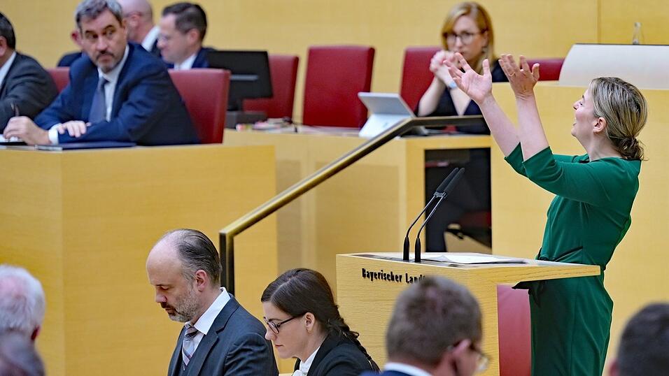 Bei der Landtagswahl 2028 will Schulze als Spitzenkandidatin CSU-Chef Söder herausfordern. «Mein Ziel ist klar: In Bayern Verantwortung übernehmen», sagt sie zu ihrem Wahlziel. (Archivbild) Bei der Landtagswahl 2028 will Schulze als Spitzenkandidatin CSU-Chef Söder herausfordern. «Mein Ziel ist klar: In Bayern Verantwortung übernehmen», sagt sie zu ihrem Wahlziel. (Archivbild)