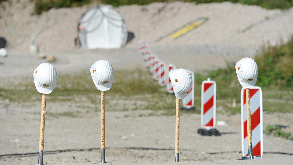 Der Freistaat baut seine Staatsstra&szlig;en in einem etwas flexibleren System aus und um.