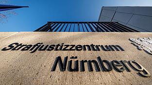 Die Frau ist vor dem Landgericht wegen versuchten Mordes und gef&auml;hrlicher K&ouml;rperverletzung angeklagt. (Symbolbild)