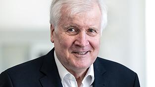 Der fr&uuml;here CSU-Chef Horst Seehofer kritisiert Bundeskanzler Friedrich Merz (CDU). (Archivfoto)