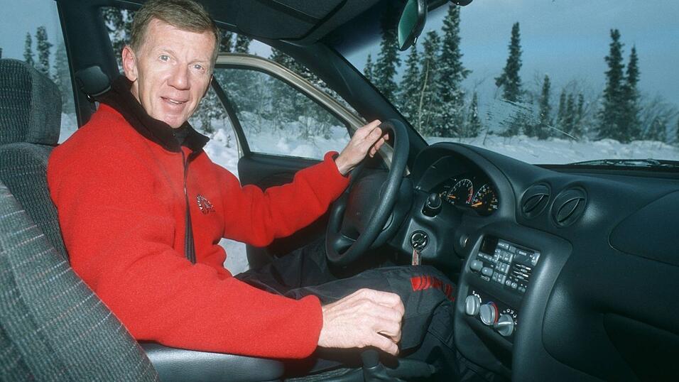 Walter Röhrl an seinem Lieblingsort: Hinter dem Steuer eines Rallye-Wagens. Walter Röhrl an seinem Lieblingsort: Hinter dem Steuer eines Rallye-Wagens.