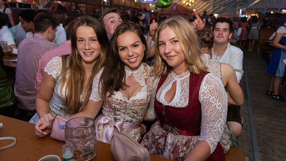 Die Partybilder vom Freitag, 18. August 2023, aus dem Festzelt Wenisch. Die Partybilder vom Freitag, 18. August 2023, aus dem Festzelt Wenisch.