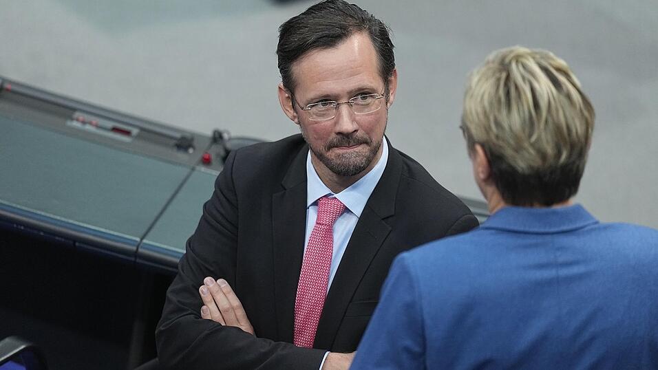 H&auml;lt bei der Entlastungspr&auml;mie ein &laquo;gewisses Ma&szlig; an Flexibilit&auml;t&raquo; f&uuml;r wichtig: Dirk Wiese. (Archivbild)