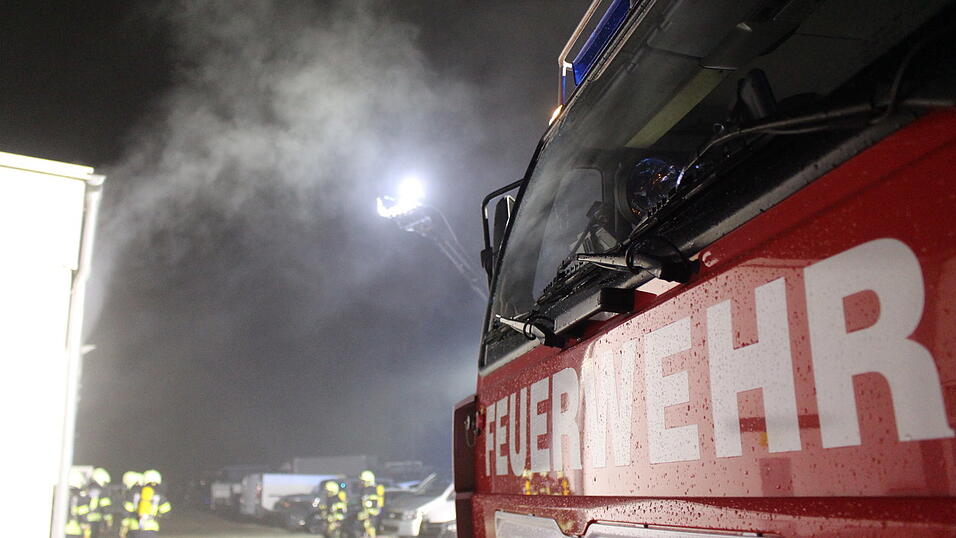 Bilder vom Einsatz in der Chamer Stra&szlig;e