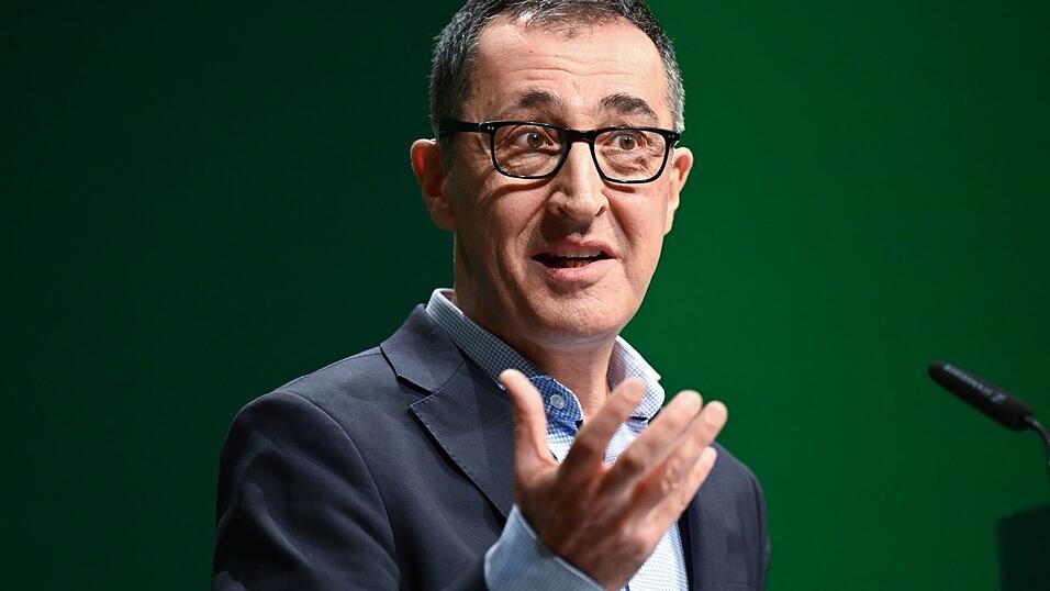 Agrarminister Özdemir kann Erfreuliches für Tierexporteure verkünden. (Archivbild) Agrarminister Özdemir kann Erfreuliches für Tierexporteure verkünden. (Archivbild)