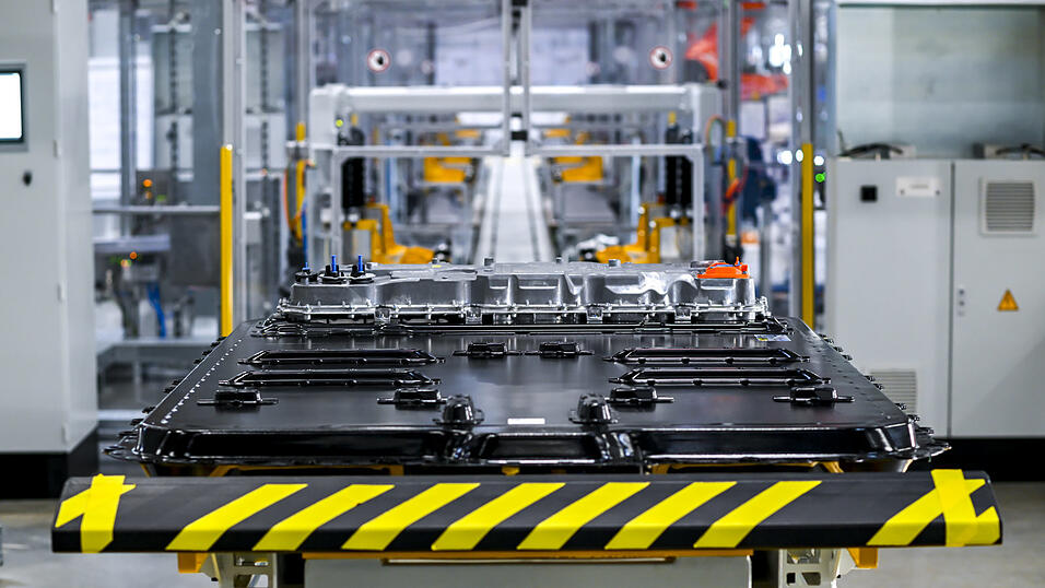 Die Hochvoltbatterien sind das Kernstück der Neuen Klasse. Die Hochvoltbatterien sind das Kernstück der Neuen Klasse.