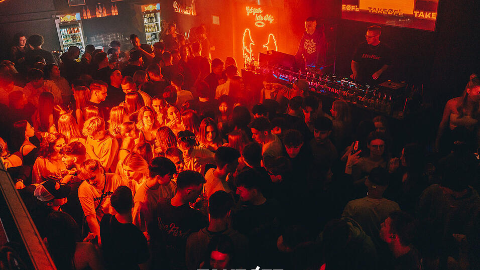 So wurde im Club Takeoff in Straubing am Wochenende gefeiert. So wurde im Club Takeoff in Straubing am Wochenende gefeiert.