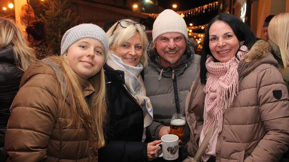 In Landshut lockten am Wochenende der Kunsthandwerkermarkt und die H&uuml;ttengaudi zahlreiche Besucher an.