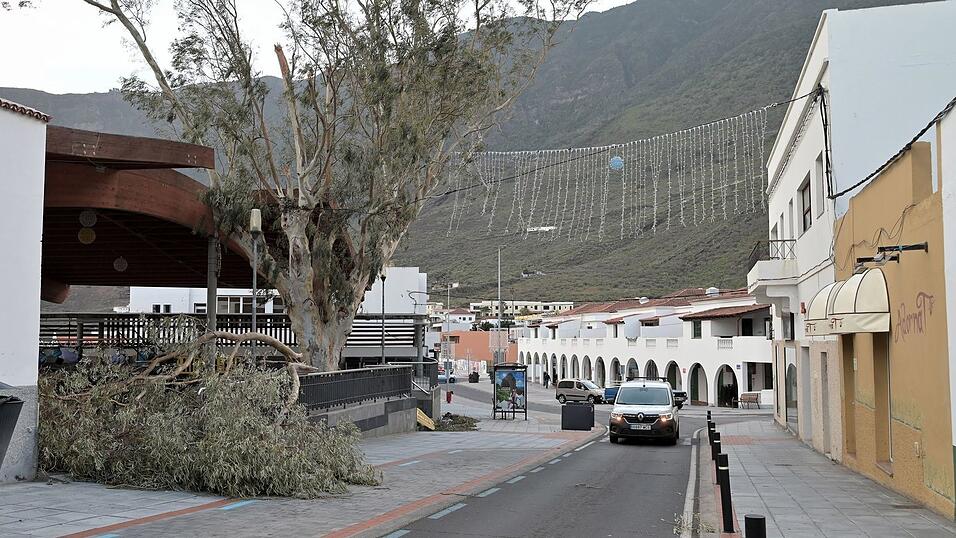 F&uuml;r die Kanarischen Inseln gilt eine Sturmwarnung. &laquo;Therese&raquo; zieht von West nach Ost &uuml;ber die Inseln vor der Westk&uuml;ste Afrikas hinweg und k&ouml;nnte mit Starkregen und Orkanb&ouml;en f&uuml;r &Uuml;berschwemmungen und Sch&auml;den an Geb&auml;uden sorgen. (Archivfoto)