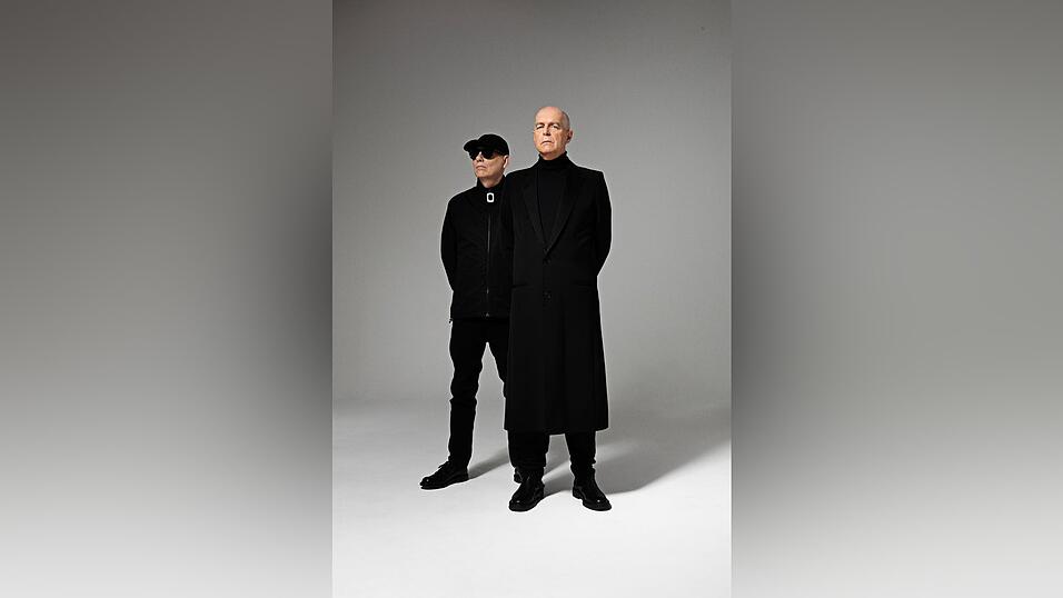 Das aktuelle Band-Foto der Pet Shop Boys. Die Pet Shop Boys veröffentlichen am 9. Oktober das Konzeptalbum «A Man From The Future», das die Geschichte des Mathematikers Alan Turing erzählt. (Handout) Das aktuelle Band-Foto der Pet Shop Boys. Die Pet Shop Boys veröffentlichen am 9. Oktober das Konzeptalbum «A Man From The Future», das die Geschichte des Mathematikers Alan Turing erzählt. (Handout)