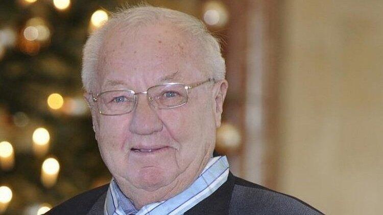 Josef Kagerbauer (†) Josef Kagerbauer (†)