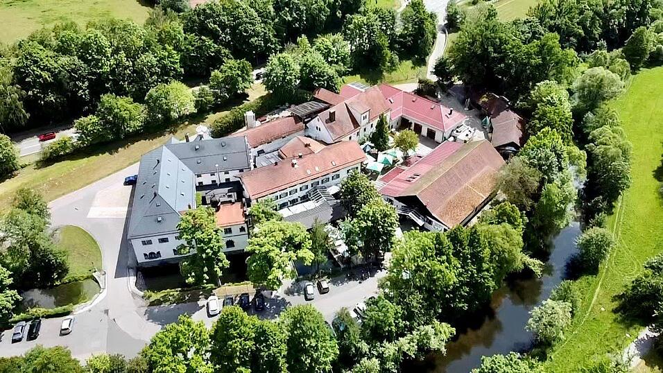 Ein Blick aus der Luft auf das weitl&auml;ufige Lindner-Anwesen, so wie es sich heute pr&auml;sentiert.