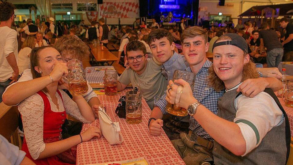 Die Partybilder vom Sonntag, 14. August 2022, aus dem Festzelt Greindl.