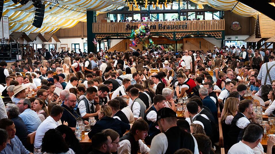 Die Partybilder vom Freitag, 14. August, aus dem Festzelt Nothaft.
