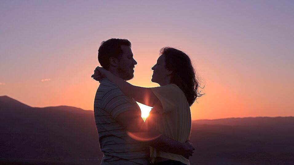 Gerade in Coronazeiten wollen viele Singles nicht mehr alleine sein. Gerade in Coronazeiten wollen viele Singles nicht mehr alleine sein.