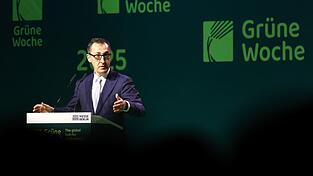 F&uuml;r Cem &Ouml;zdemir (Gr&uuml;ne) ist es die letzte Gr&uuml;ne Woche in seiner Funktion als Landwirtschaftsminister.