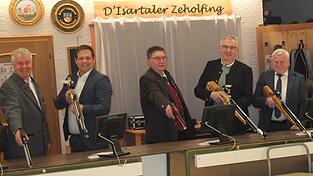 Zahlreiche Prominenz eröffnete das diesjährige Gaukönigsschießen.