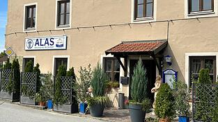 Noch bis zum 30. August hat das Alas an der Bundesstra&szlig;e 8 ge&ouml;ffnet.