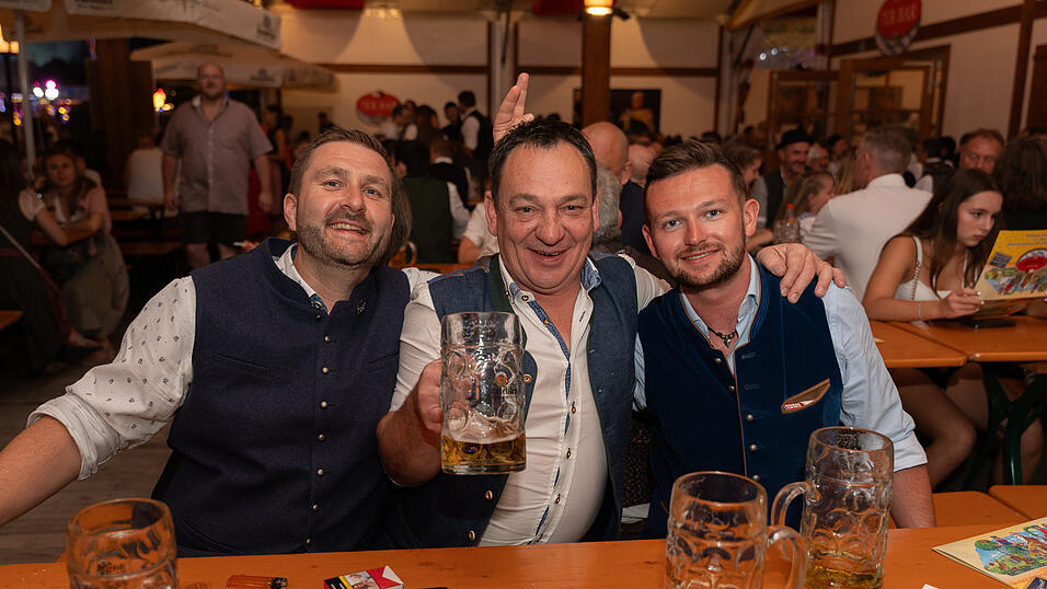 Die Partybilder vom Freitag, 11. August 2023, aus dem Festzelt Greindl. Die Partybilder vom Freitag, 11. August 2023, aus dem Festzelt Greindl.