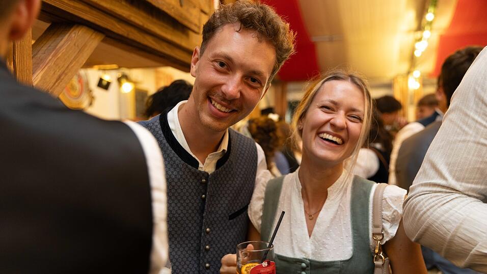 Die Partybilder vom Freitag, 7. August, aus dem Festzelt Greindl. Die Partybilder vom Freitag, 7. August, aus dem Festzelt Greindl.