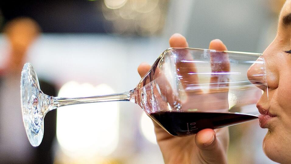 Viele Menschen bevorzugen leichtere Weine. (Symbolfoto)