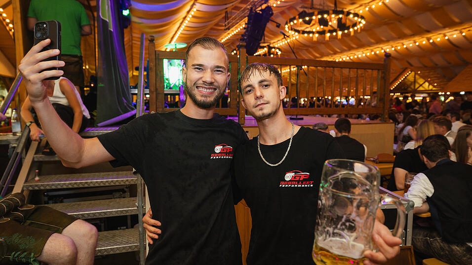 Die Partybilder vom Sonntag, 18. August, aus dem Festzelt Nothaft. Die Partybilder vom Sonntag, 18. August, aus dem Festzelt Nothaft.