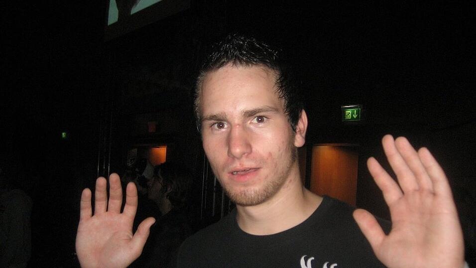 Marius Erlenbruch (20) feierte auf der Weltpremiere von 'Let's go get lost'.