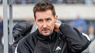 Die Auswärtsmisere des Teams von Miroslav Klose hält an. Die Auswärtsmisere des Teams von Miroslav Klose hält an.