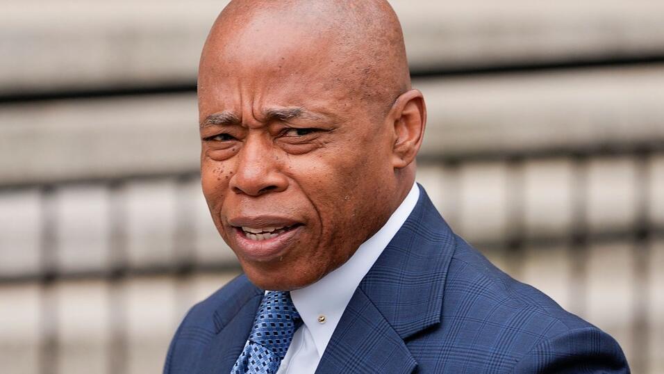 Im April sollte der Prozess gegen Eric Adams unter anderem wegen Bestechlichkeit und Betrugs starten. (Archivbild) Im April sollte der Prozess gegen Eric Adams unter anderem wegen Bestechlichkeit und Betrugs starten. (Archivbild)