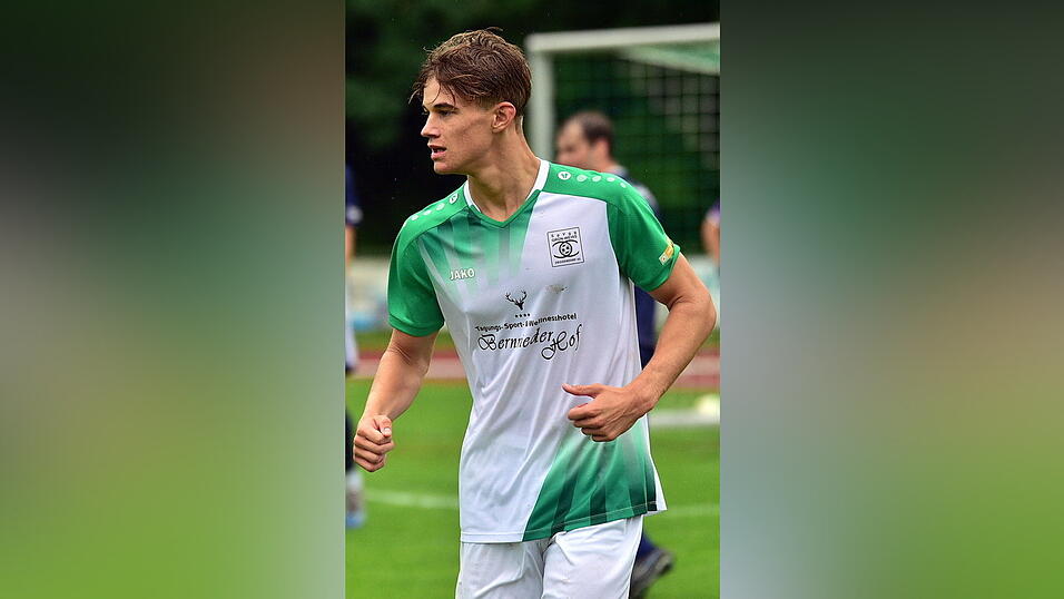 Der Deggendorfer Felix Rem legte mit seinen beiden Treffern vor der Pause den Grundstein für den 4:0-Pokal-Auswärtssieg. Der Deggendorfer Felix Rem legte mit seinen beiden Treffern vor der Pause den Grundstein für den 4:0-Pokal-Auswärtssieg.