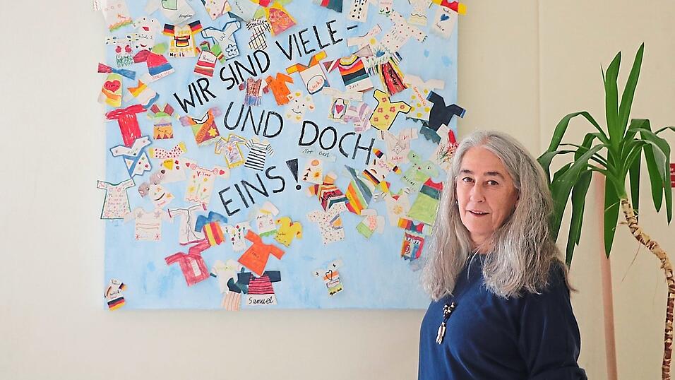 Gertraud Kurz-Hoffmann wird die Schule am Ende des Schuljahres verlassen. Im Laufe der knapp 20 Jahre, die sie dort gearbeitet hat, hat sie viele positive Erinnerungen gesammelt. Gertraud Kurz-Hoffmann wird die Schule am Ende des Schuljahres verlassen. Im Laufe der knapp 20 Jahre, die sie dort gearbeitet hat, hat sie viele positive Erinnerungen gesammelt.