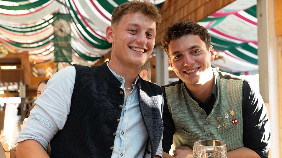 Die Partybilder vom Sonntag, 9. August, aus dem Festzelt Weckmann. Die Partybilder vom Sonntag, 9. August, aus dem Festzelt Weckmann.