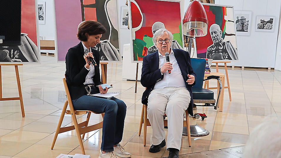 Die Co-Autorin Melissa M&uuml;ller sprach mit Hubertus Hierl &uuml;ber den Nachmittag in S&uuml;dfrankreich, als er Fotos von Pablo Picasso beim Stierkampf machen konnte.