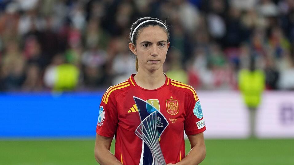 Kein Trost für Aitana Bonmatí: Auszeichnung als beste Spielerin des Turniers. Kein Trost für Aitana Bonmatí: Auszeichnung als beste Spielerin des Turniers.