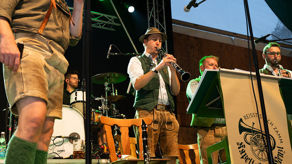 Die Partybilder vom Montag, 12. August 2024, aus dem Festzelt Weckmann. Die Partybilder vom Montag, 12. August 2024, aus dem Festzelt Weckmann.
